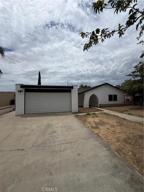 527 W 10th
