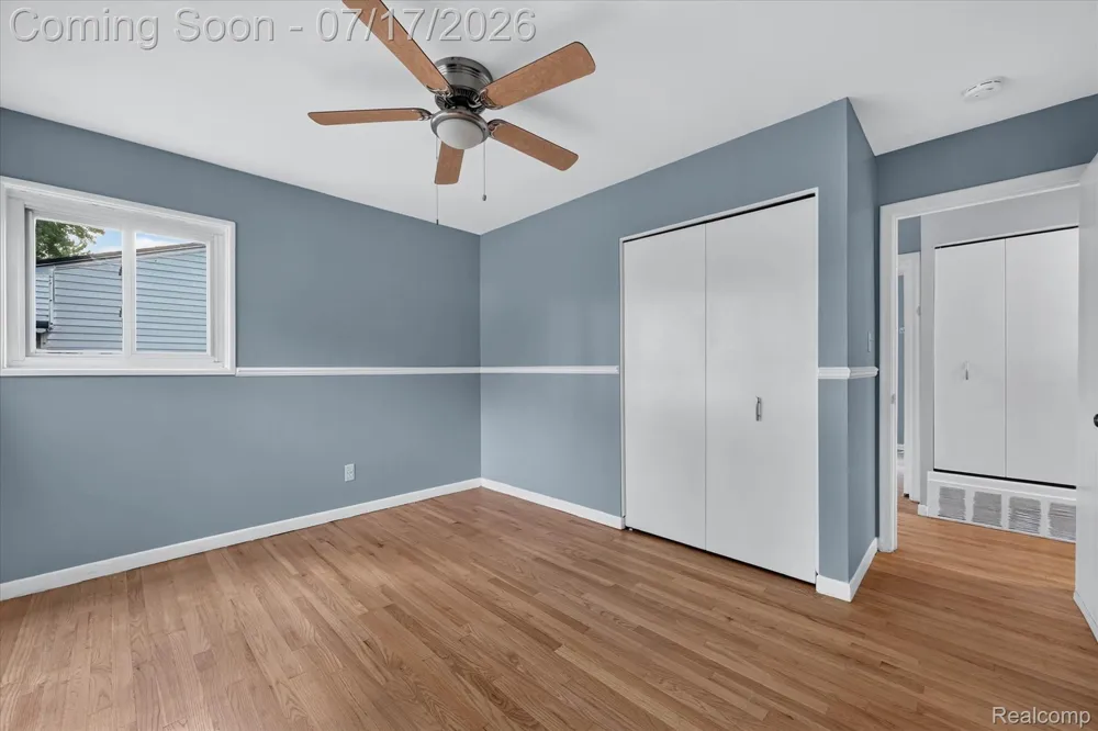903 Bernie Lane Madison Heights City, MI 48071