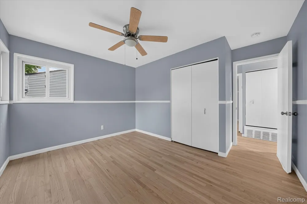 903 Bernie Lane Madison Heights City, MI 48071