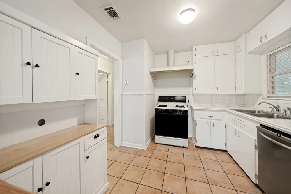205 Woodward Street Austin, TX 78704