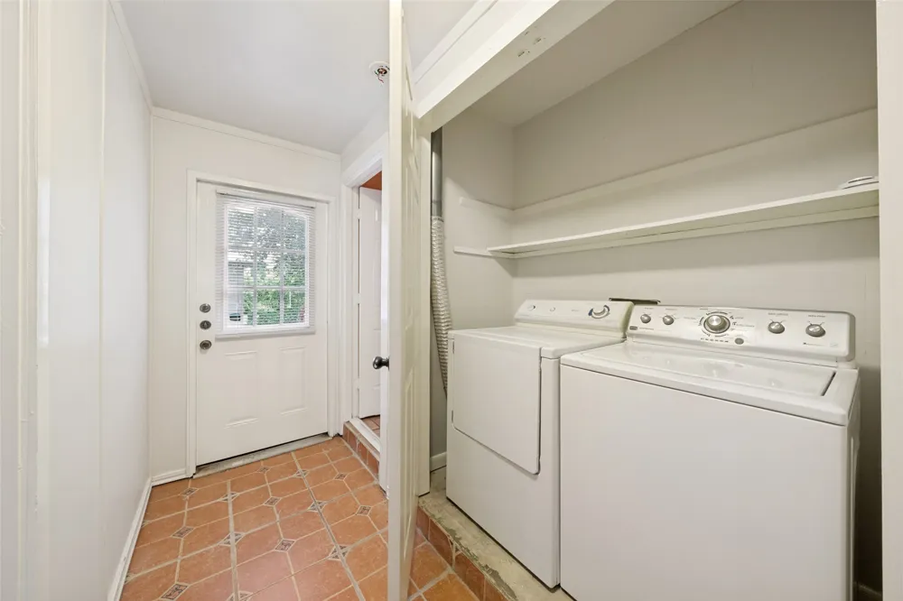 205 Woodward Street Austin, TX 78704