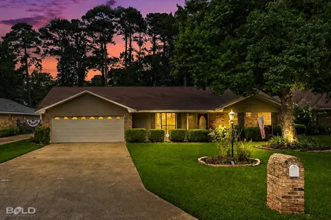 10011 Trailridge Drive