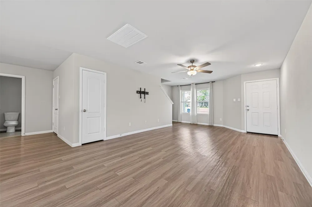 940 21st Street Hempstead, TX 77445