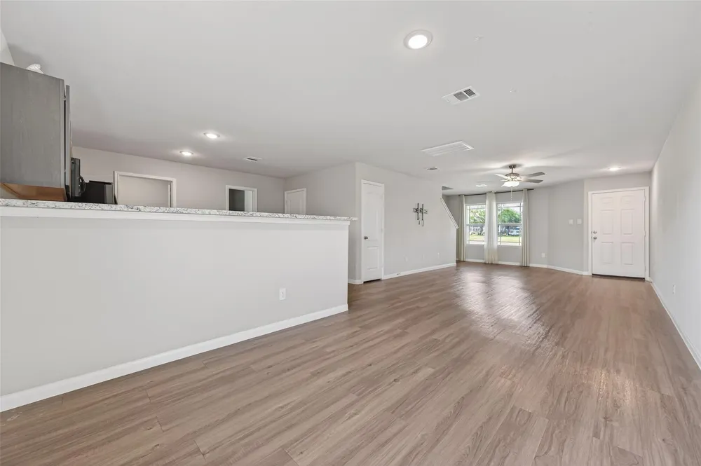 940 21st Street Hempstead, TX 77445