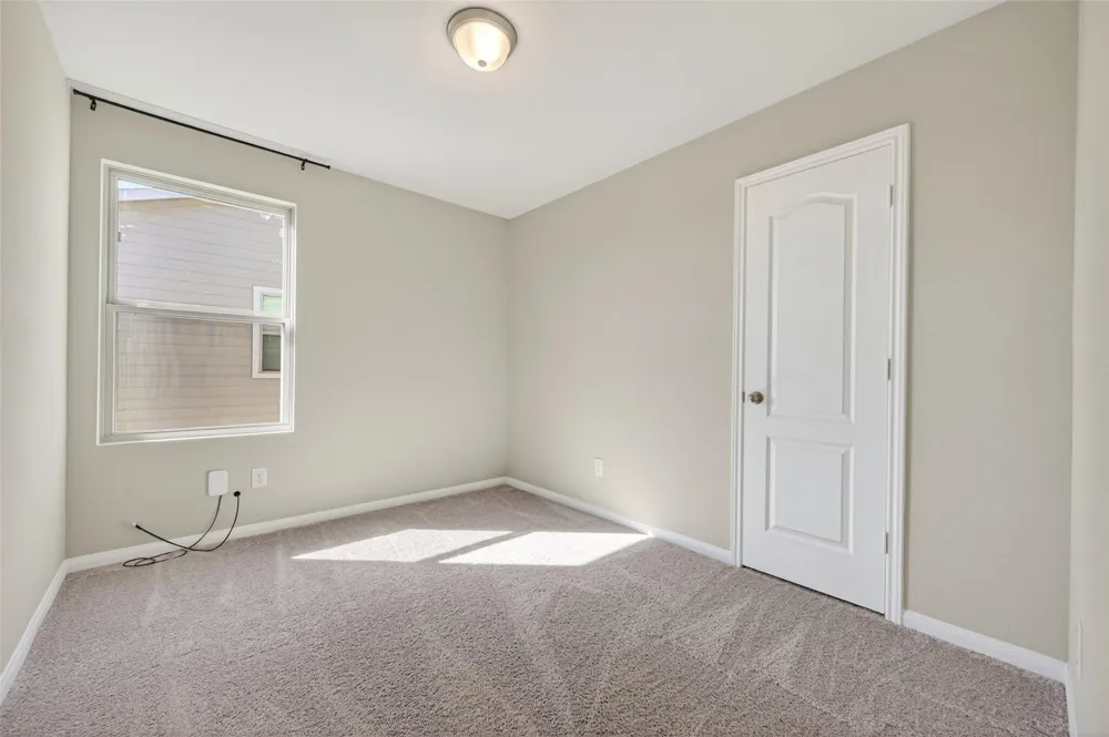 940 21st Street Hempstead, TX 77445