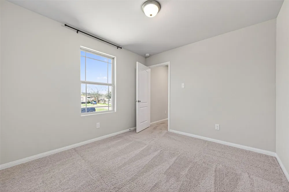 940 21st Street Hempstead, TX 77445