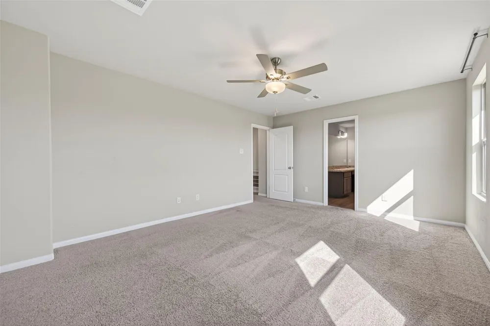 940 21st Street Hempstead, TX 77445