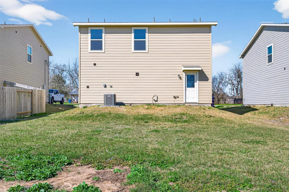 940 21st Street Hempstead, TX 77445