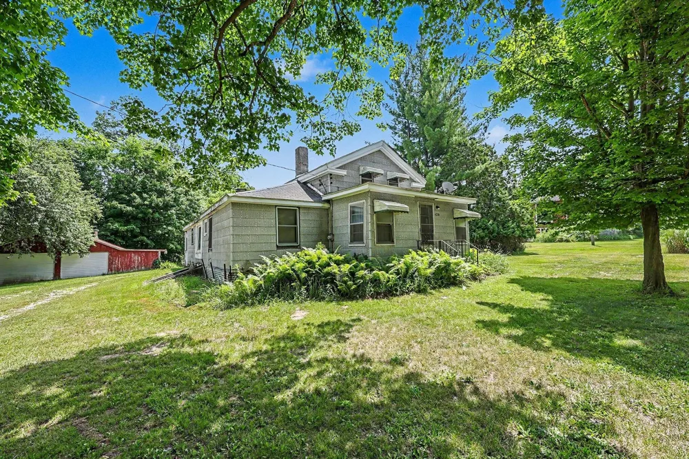 5901 Sharon Hollow Road Manchester, MI 48158