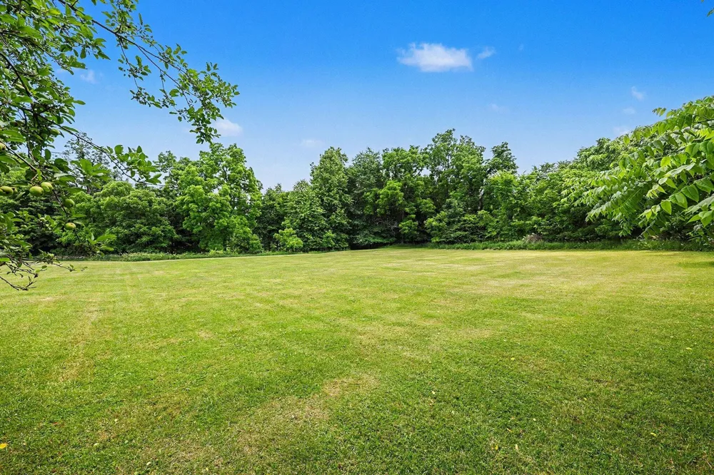 5901 Sharon Hollow Road Manchester, MI 48158