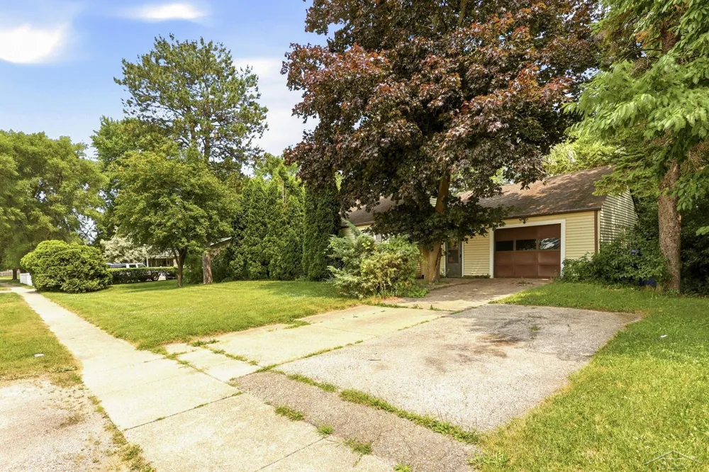 3978 Michigan Avenue Carrollton Township, MI 48604