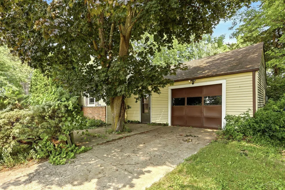 3978 Michigan Avenue Carrollton Township, MI 48604