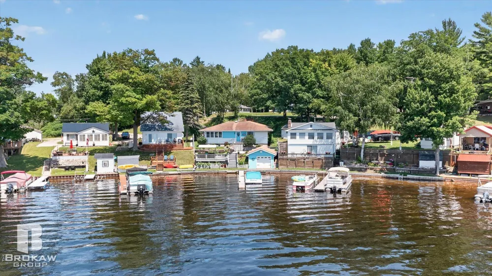 393 Sage lake Road Hill Township, MI 48739