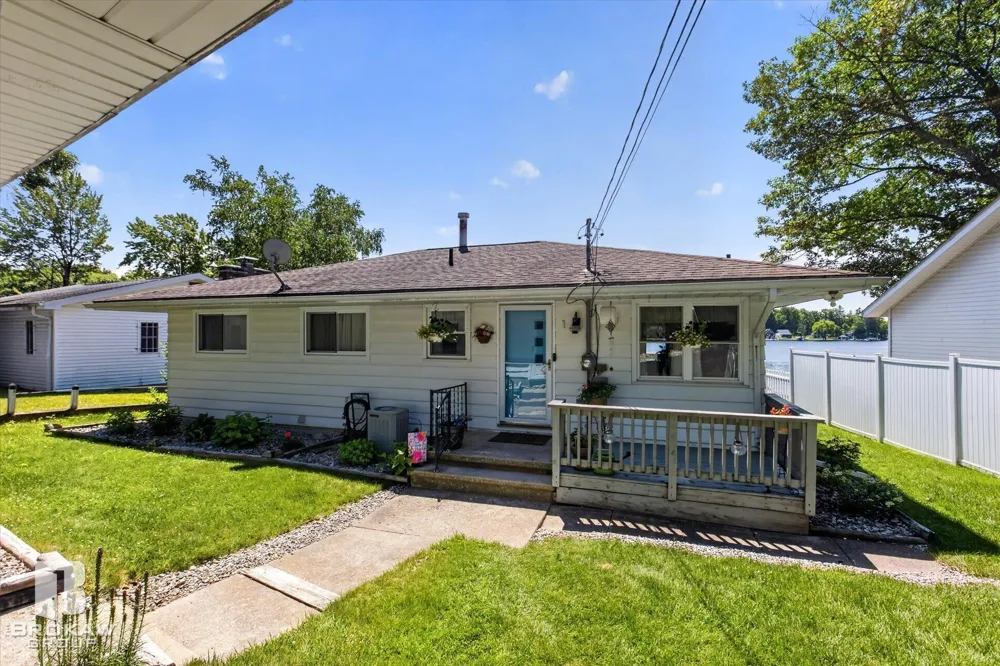 393 Sage lake Road Hill Township, MI 48739