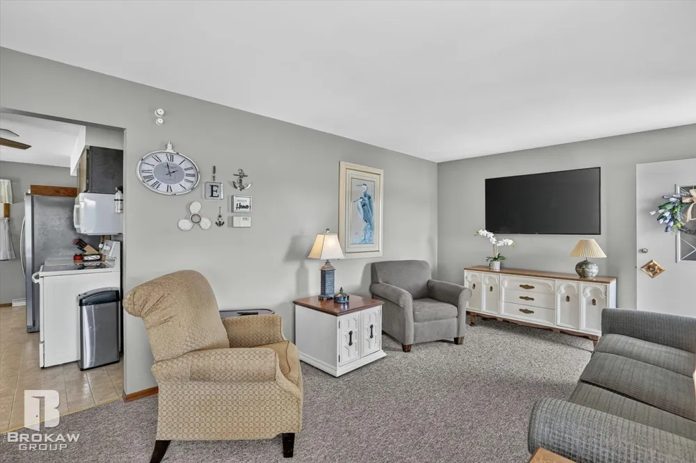 393 Sage lake Road Hill Township, MI 48739
