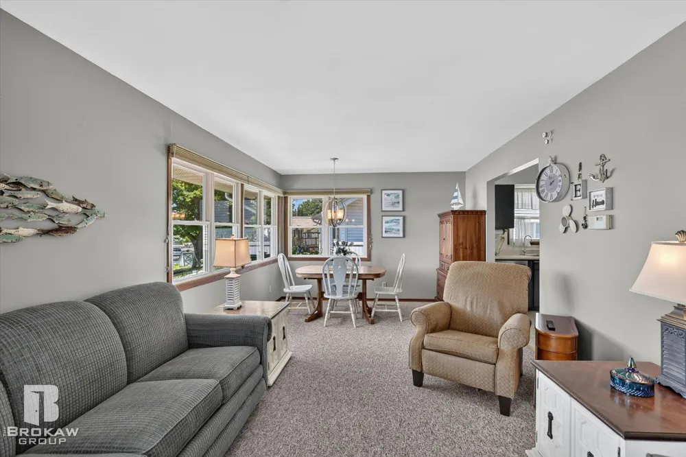 393 Sage lake Road Hill Township, MI 48739