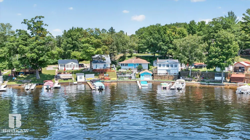 393 Sage lake Road Hill Township, MI 48739