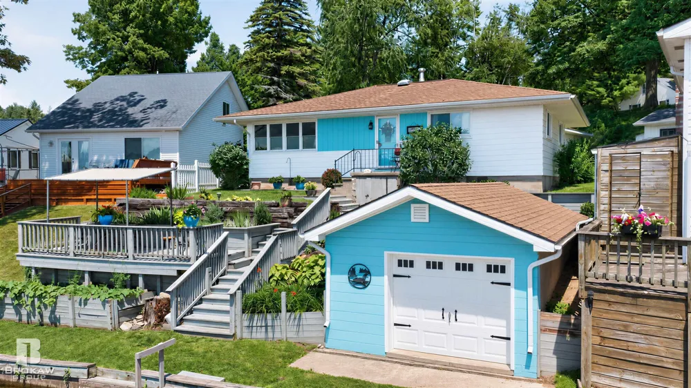 393 Sage lake Road Hill Township, MI 48739