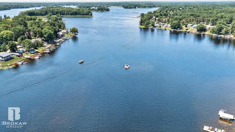 393 Sage lake Road Hill Township, MI 48739