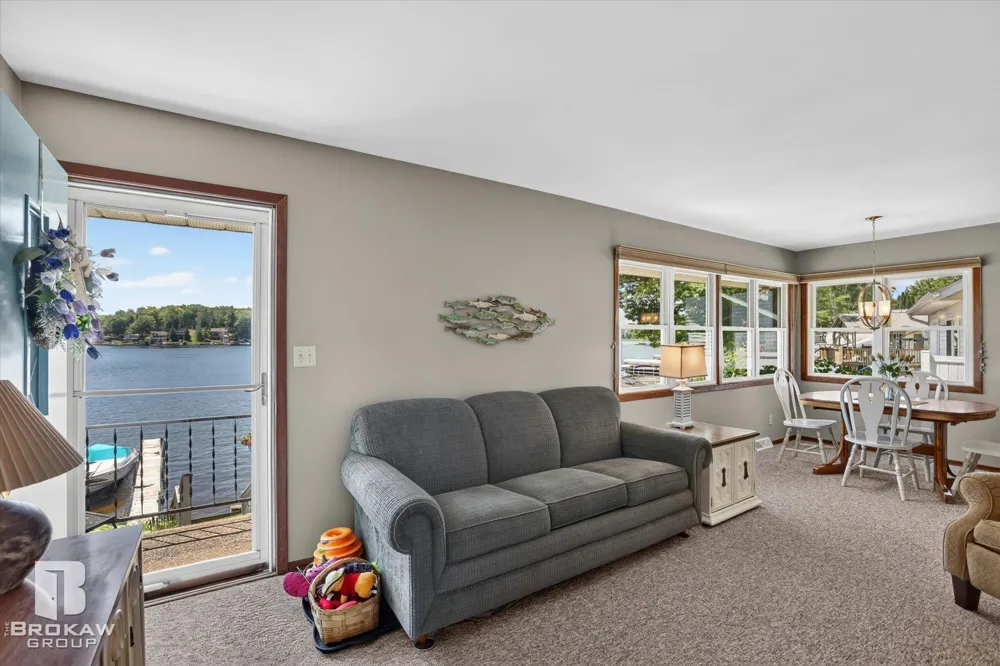 393 Sage lake Road Hill Township, MI 48739