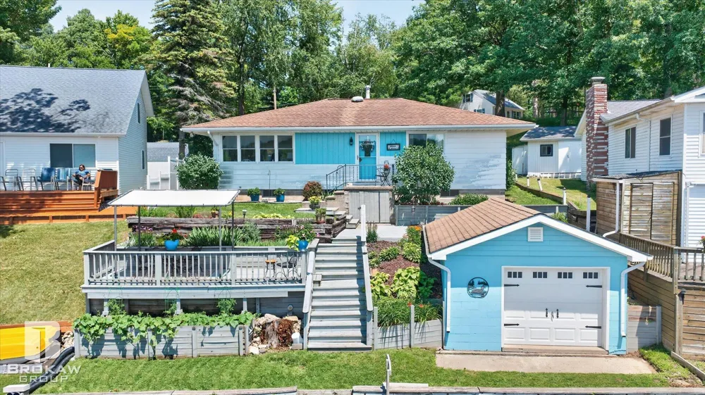 393 Sage lake Road Hill Township, MI 48739