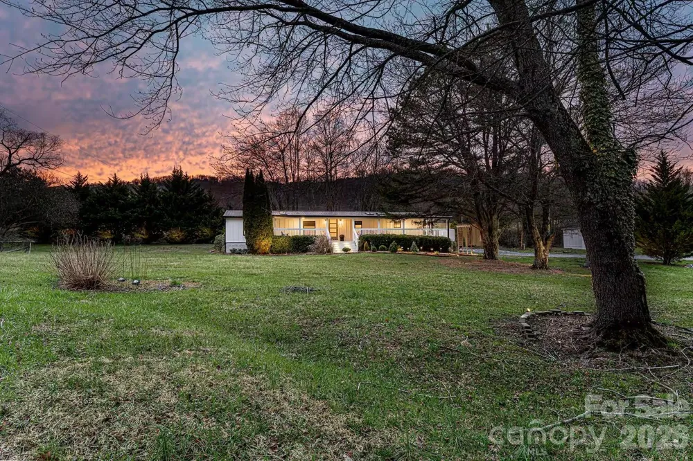2 Shady Oak Lane Arden, NC 28704