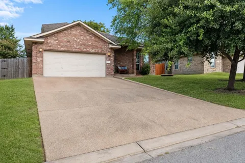 1103 Harrisonburg Lane
