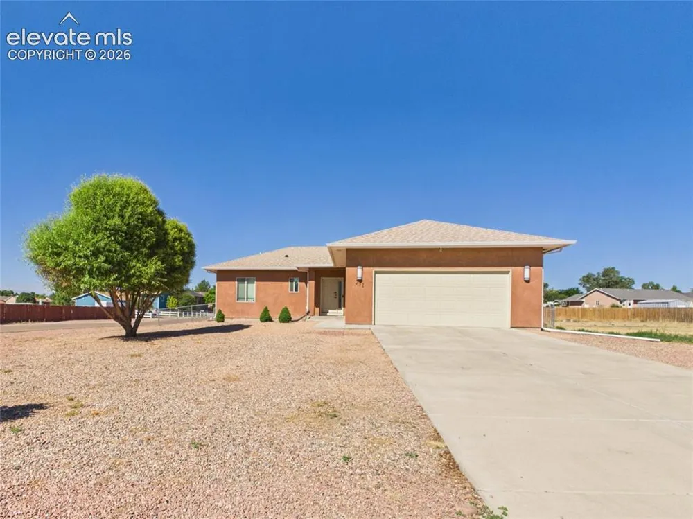 231 S Wiggins Drive Pueblo West, CO 81007