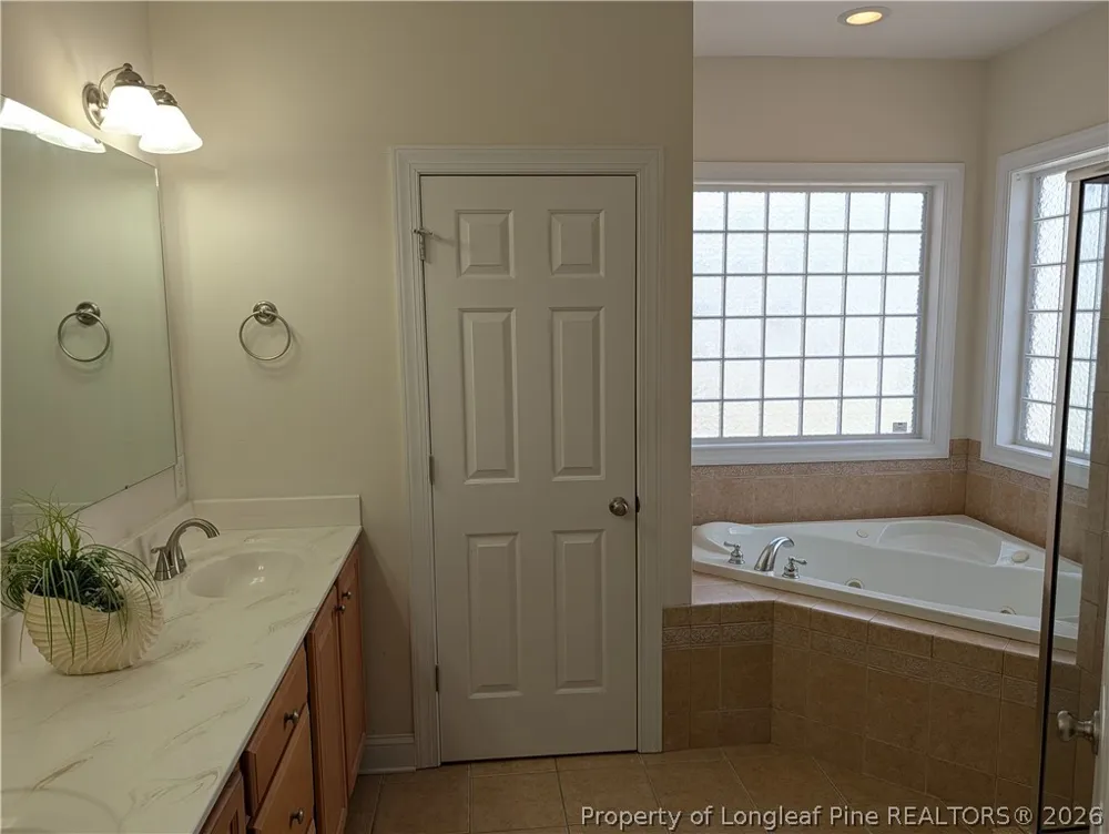 5817 Lady Way Hope Mills, NC 28348