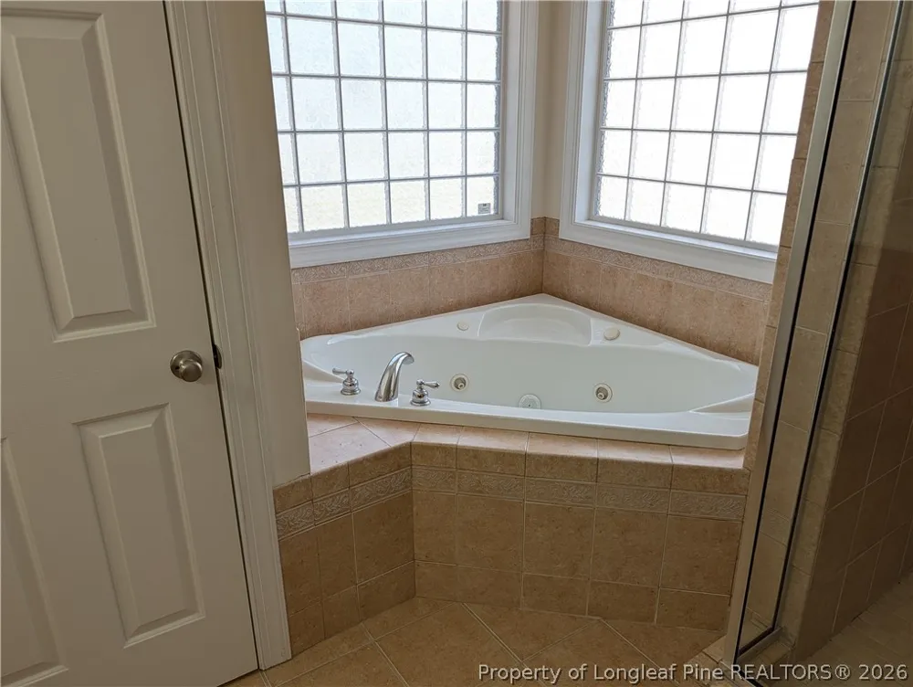 5817 Lady Way Hope Mills, NC 28348