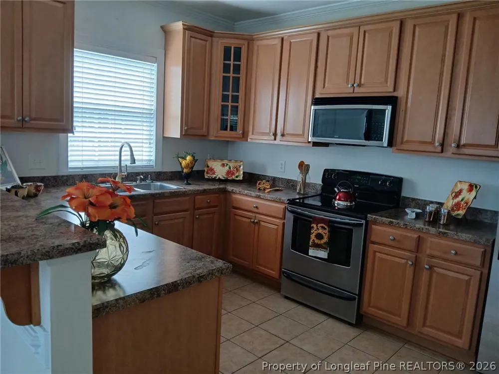 5817 Lady Way Hope Mills, NC 28348