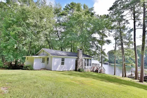 254 Lee Road 0791