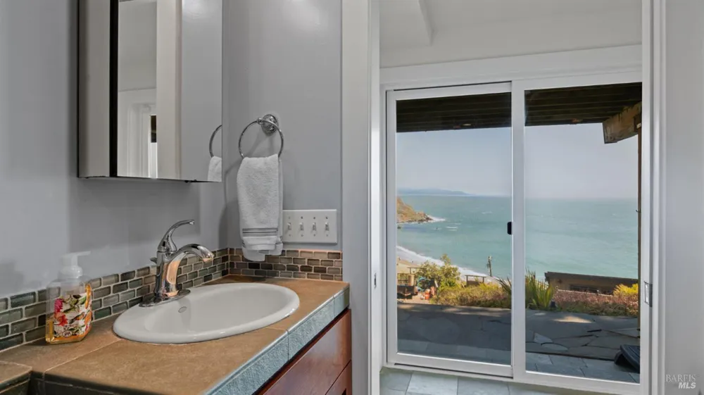 120 Sunset Way Muir Beach, CA 94965
