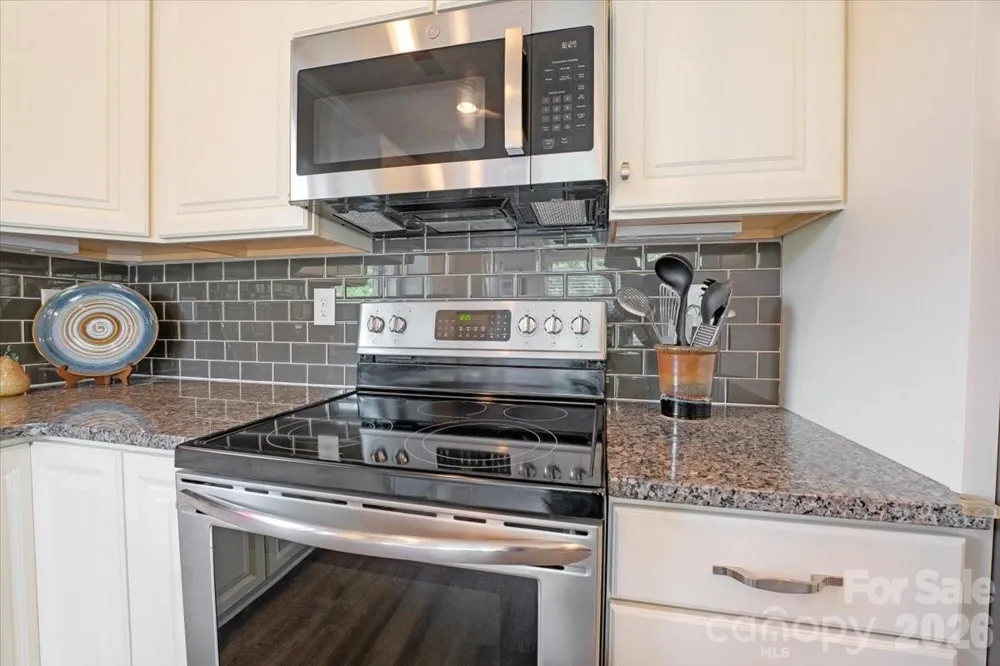 103 Canter Lane Mooresville, NC 28115