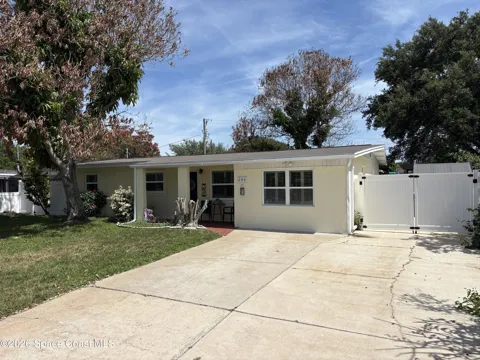 206 Harbor Drive