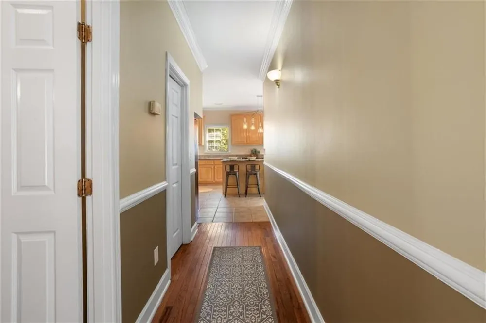 55 Rocky Circle NE White, GA 30184