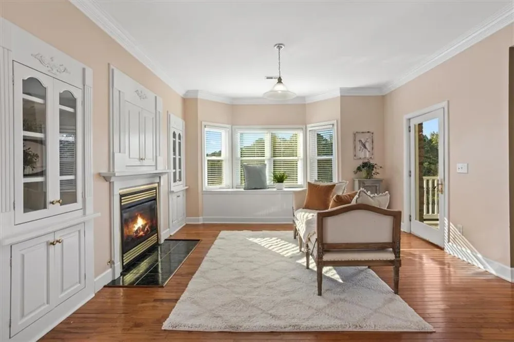 55 Rocky Circle NE White, GA 30184