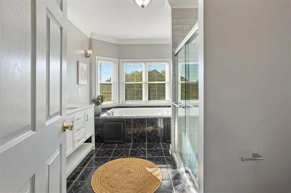55 Rocky Circle NE White, GA 30184