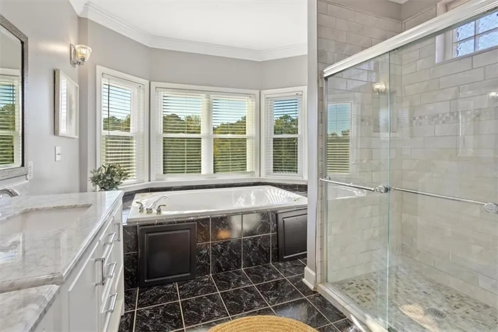 55 Rocky Circle NE White, GA 30184