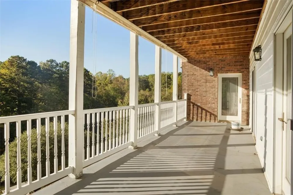 55 Rocky Circle NE White, GA 30184