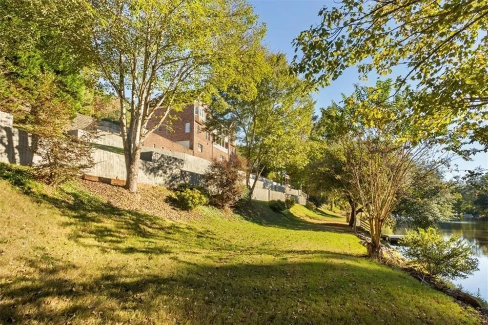 55 Rocky Circle NE White, GA 30184