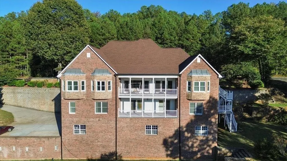 55 Rocky Circle NE White, GA 30184