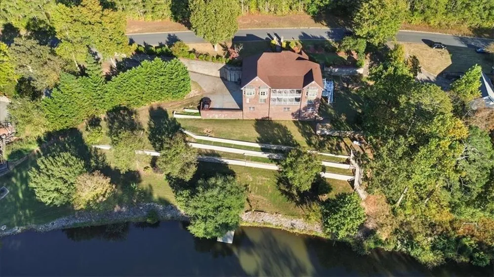 55 Rocky Circle NE White, GA 30184