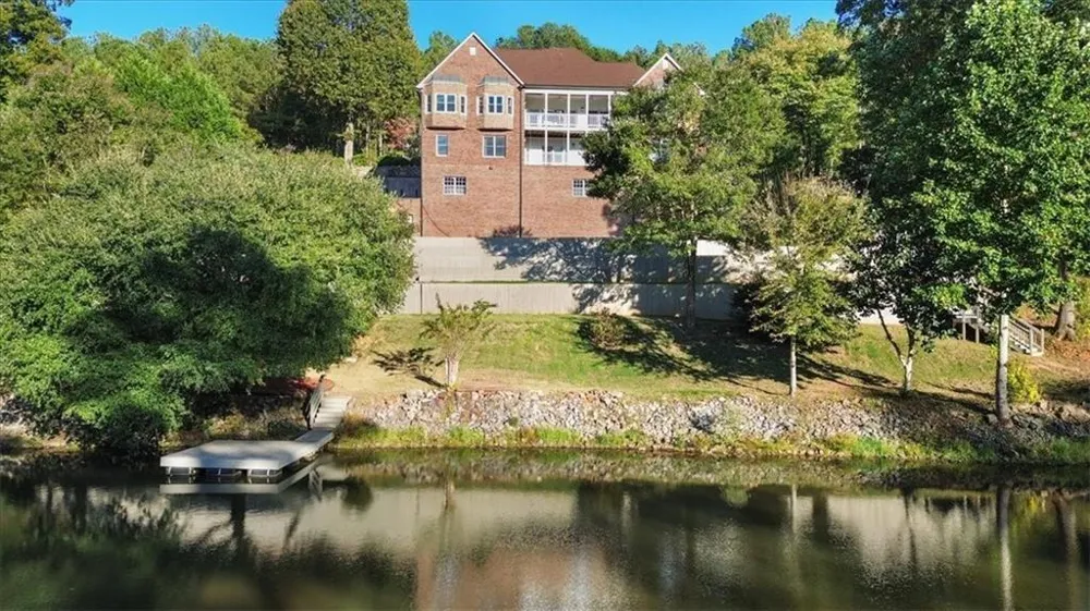 55 Rocky Circle NE White, GA 30184