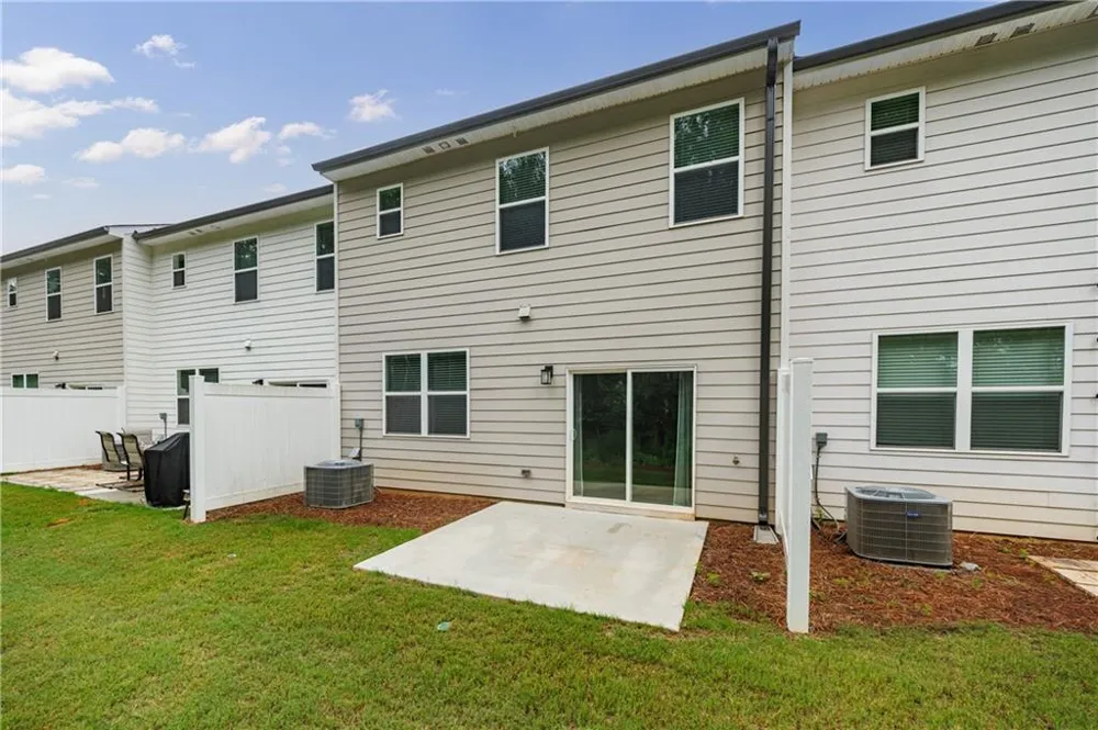 5141 Sidney Square Drive Flowery Branch, GA 30542