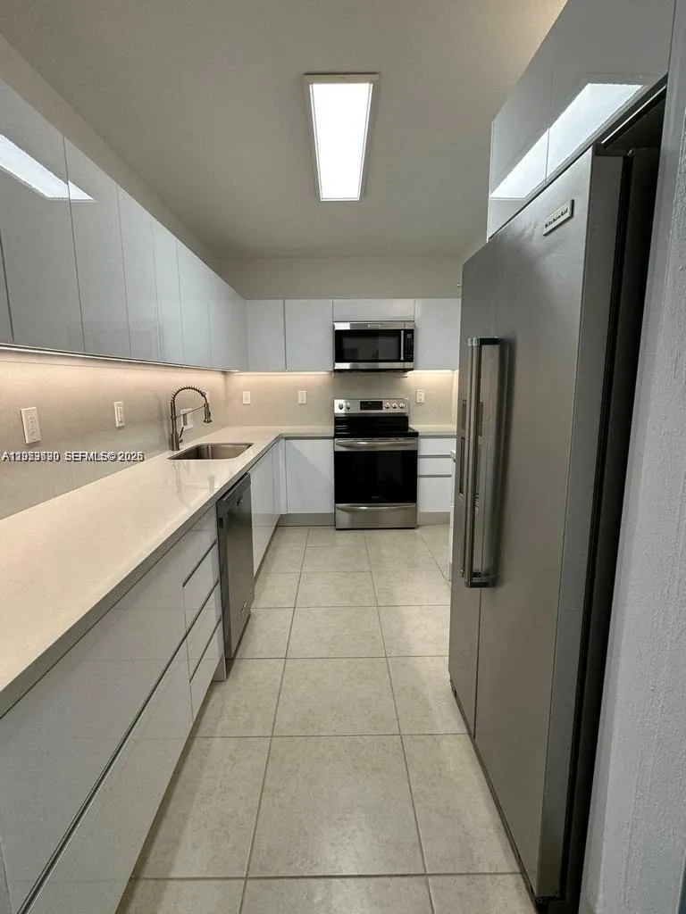 10185 Collins Ave #1103 Bal Harbour, FL 33154
