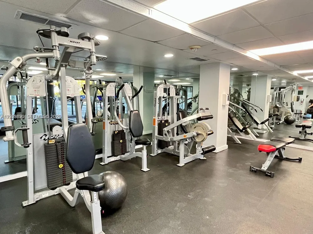 10185 Collins Ave #1103 Bal Harbour, FL 33154