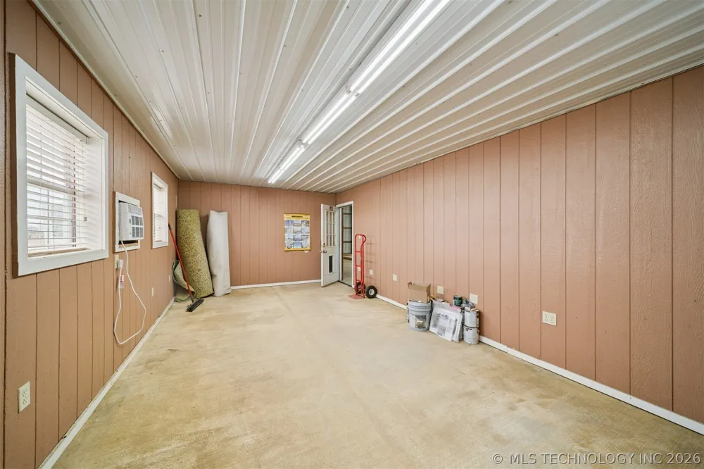 5401 435 ROAD Adair, OK 74330