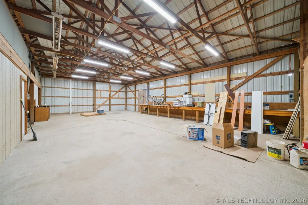 5401 435 ROAD Adair, OK 74330