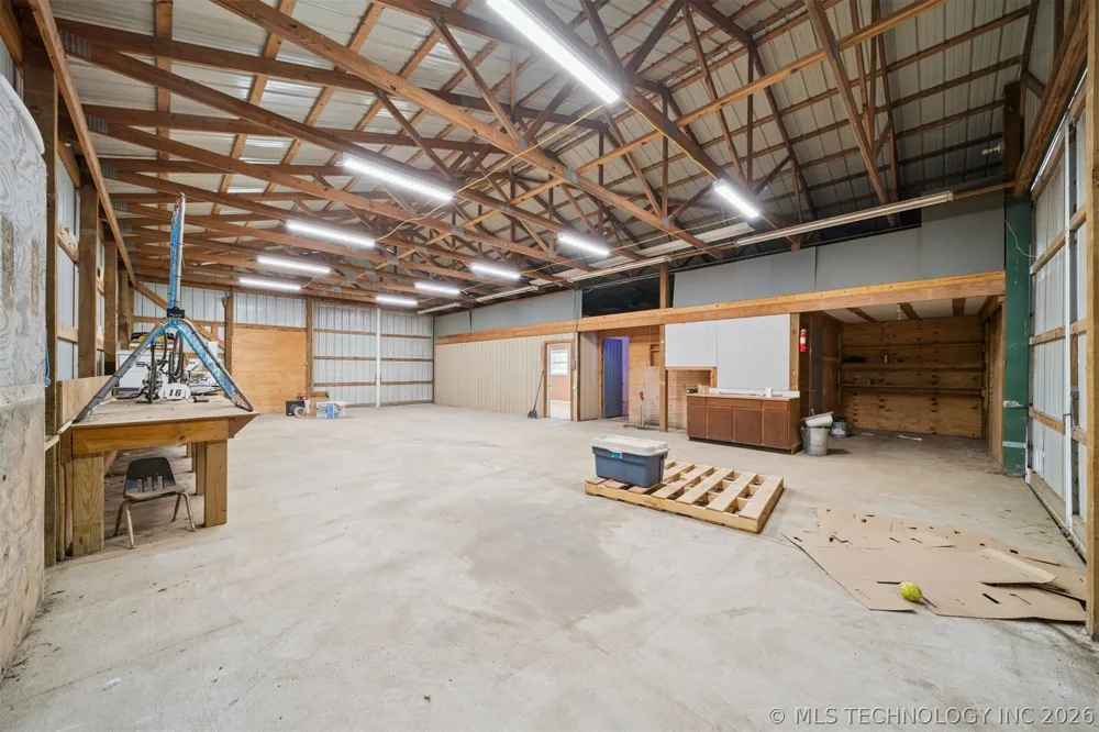 5401 435 ROAD Adair, OK 74330